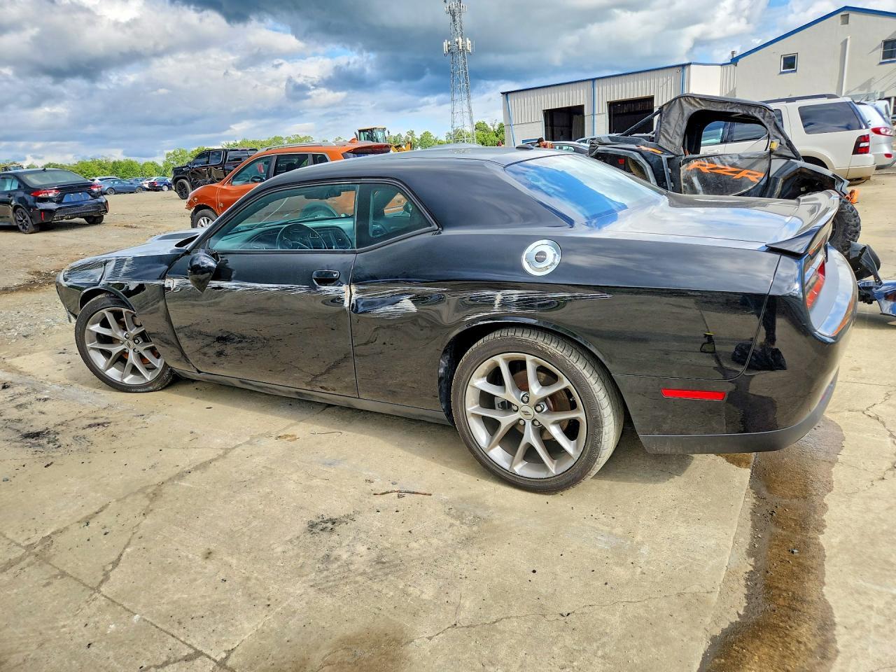 2022 Dodge Challenger Gt - zdjęcie 2