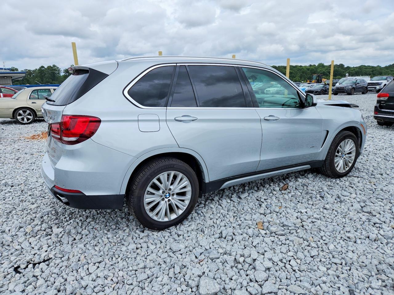 2016 BMW X5 xDrive35I - zdjęcie 3