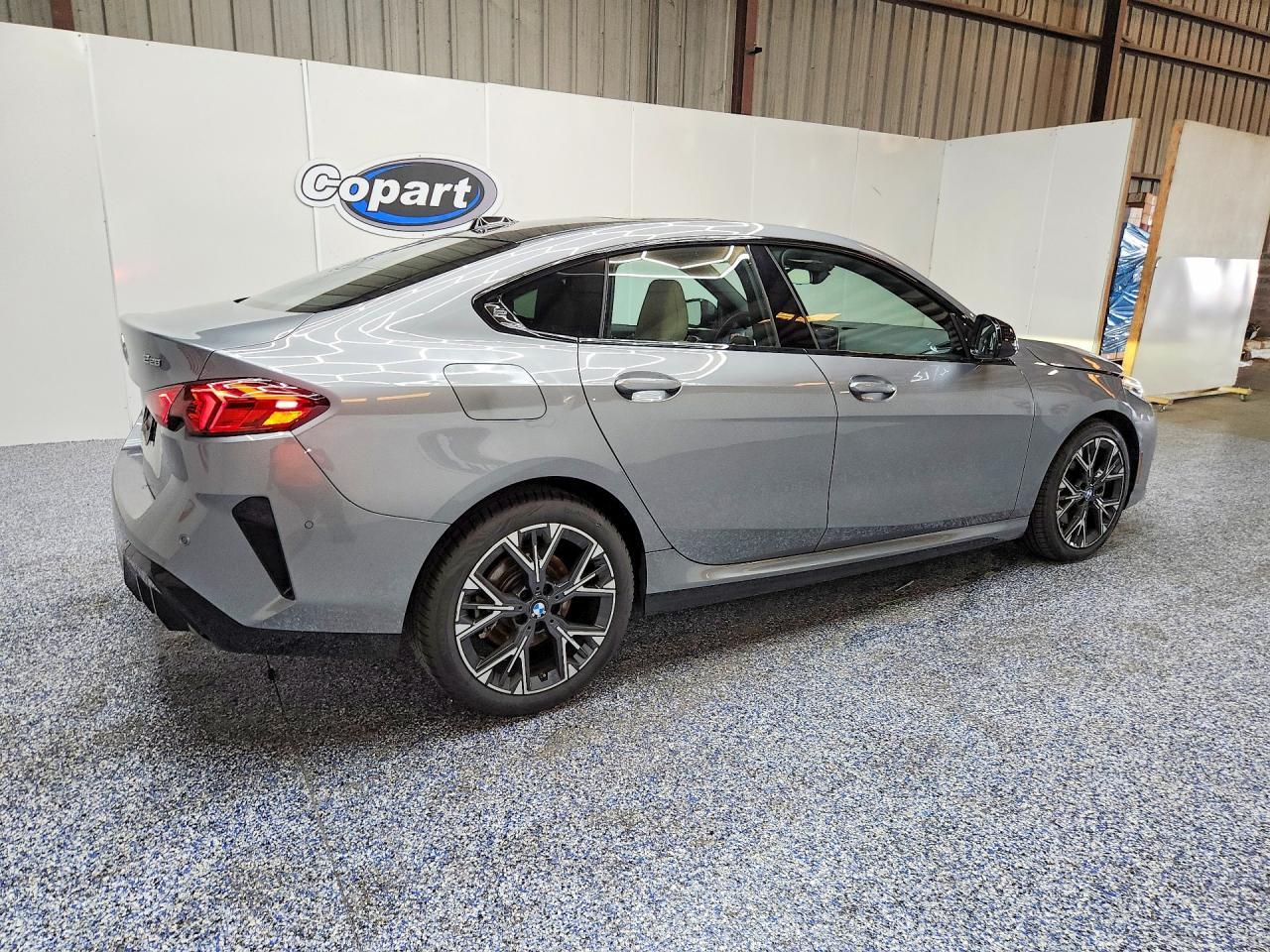 2026 BMW 228 - zdjęcie 3
