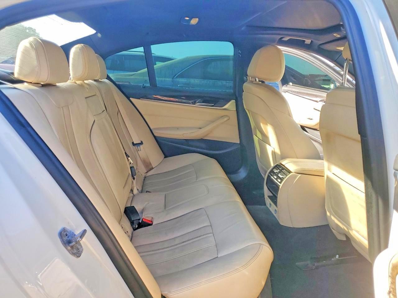 2017 BMW 540 I - zdjęcie 10