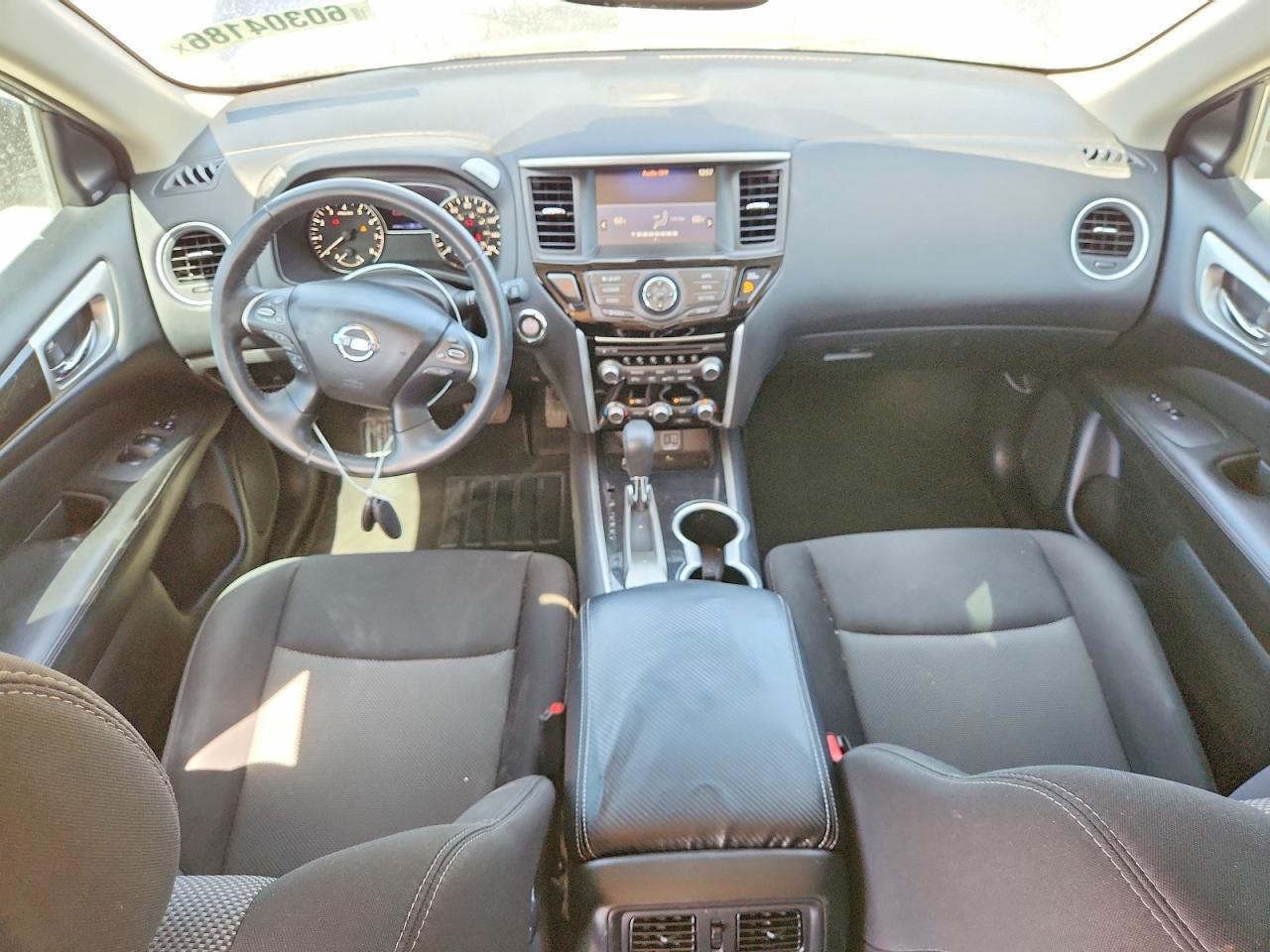 2020 Nissan Pathfinder Sv - zdjęcie 8