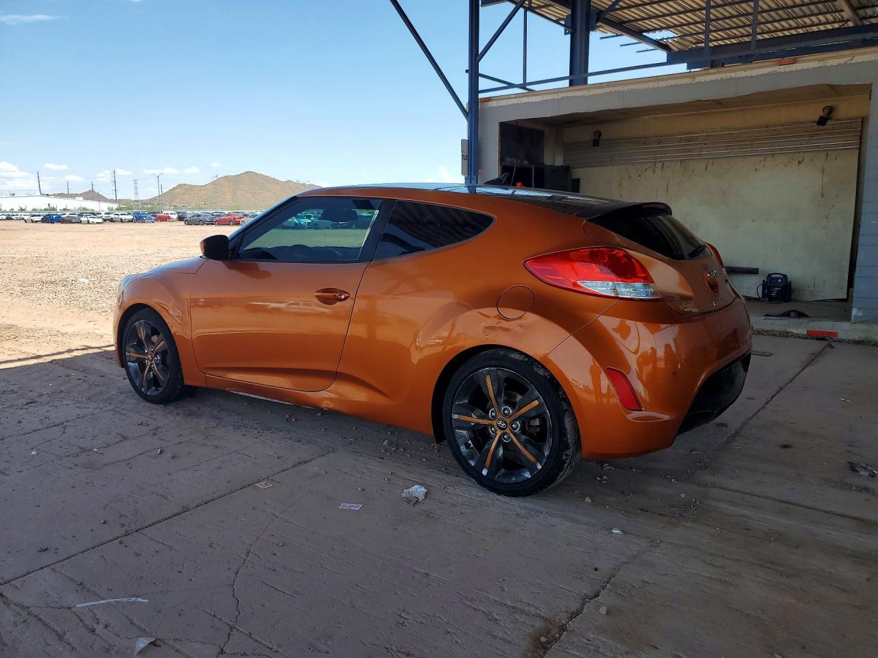 2015 Hyundai Veloster Base - zdjęcie 2