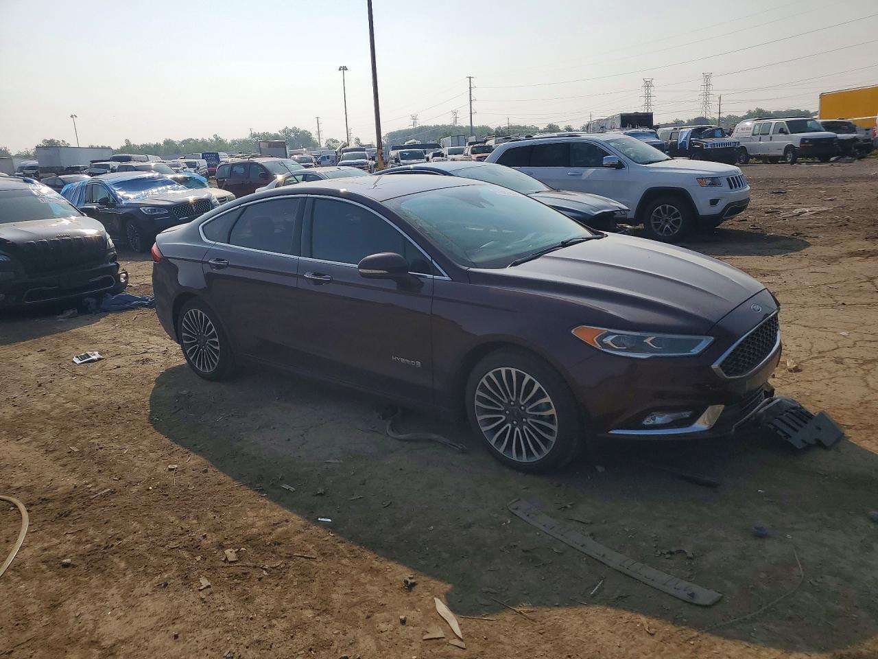 2017 Ford Fusion Titanium Hev - zdjęcie 4