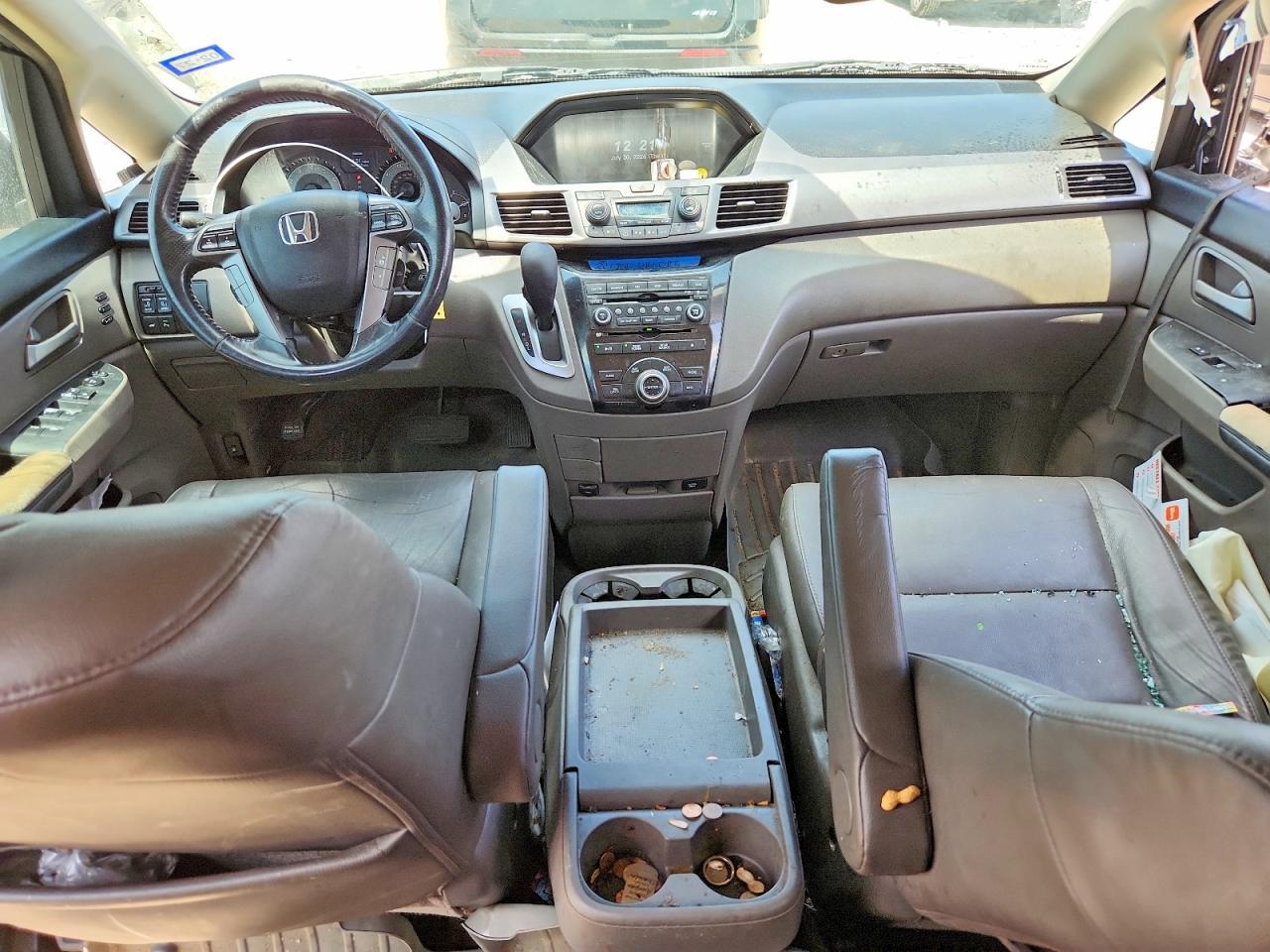 2013 Honda Odyssey Touring - zdjęcie 8