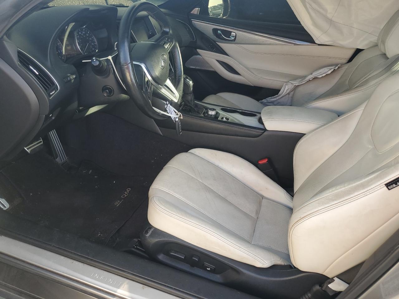 2019 Infiniti Q60 Red Sport 400 - zdjęcie 7