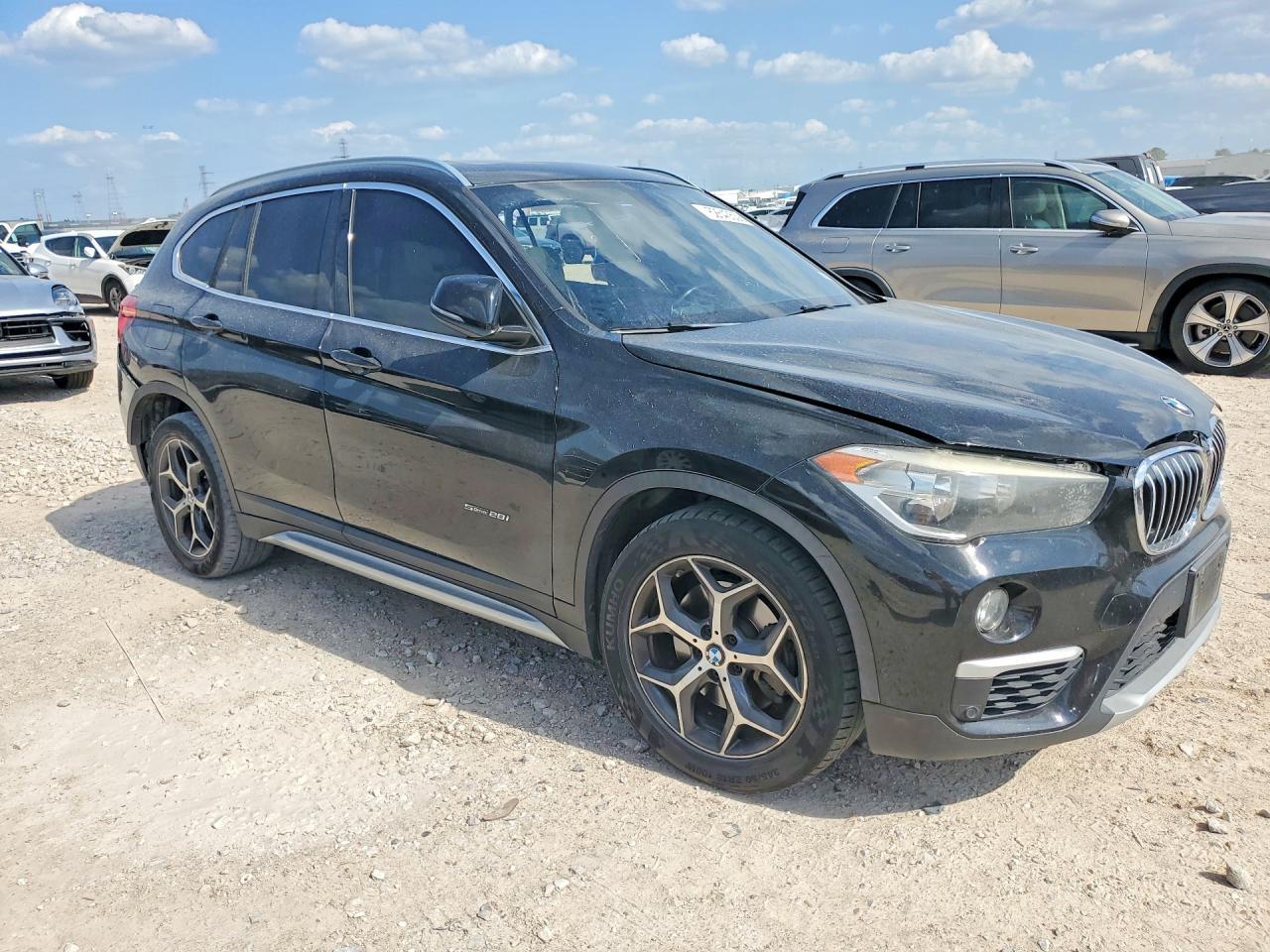 2017 BMW X1 Sdrive28I - zdjęcie 4