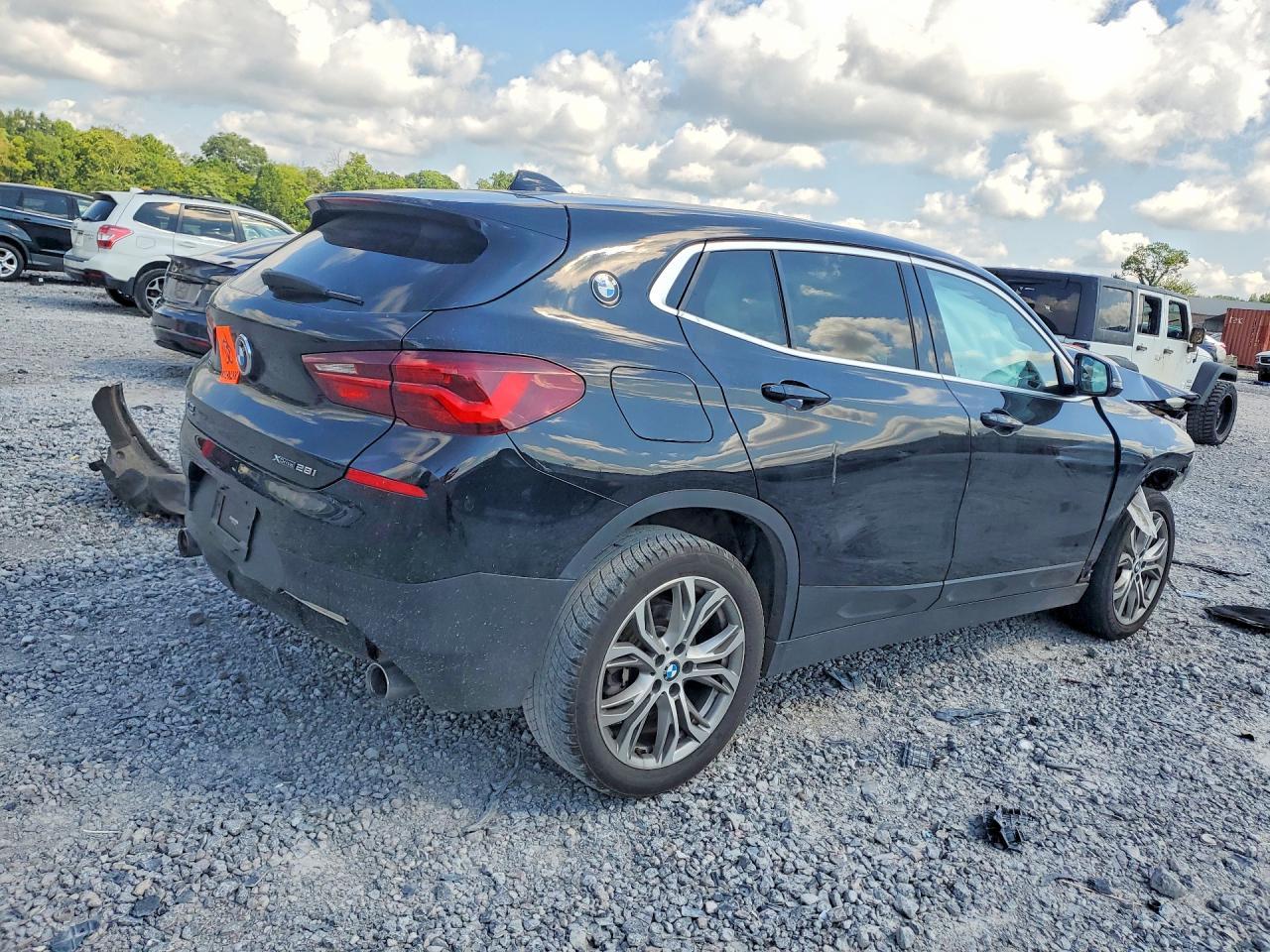 2022 BMW X2 xDrive28I - zdjęcie 3