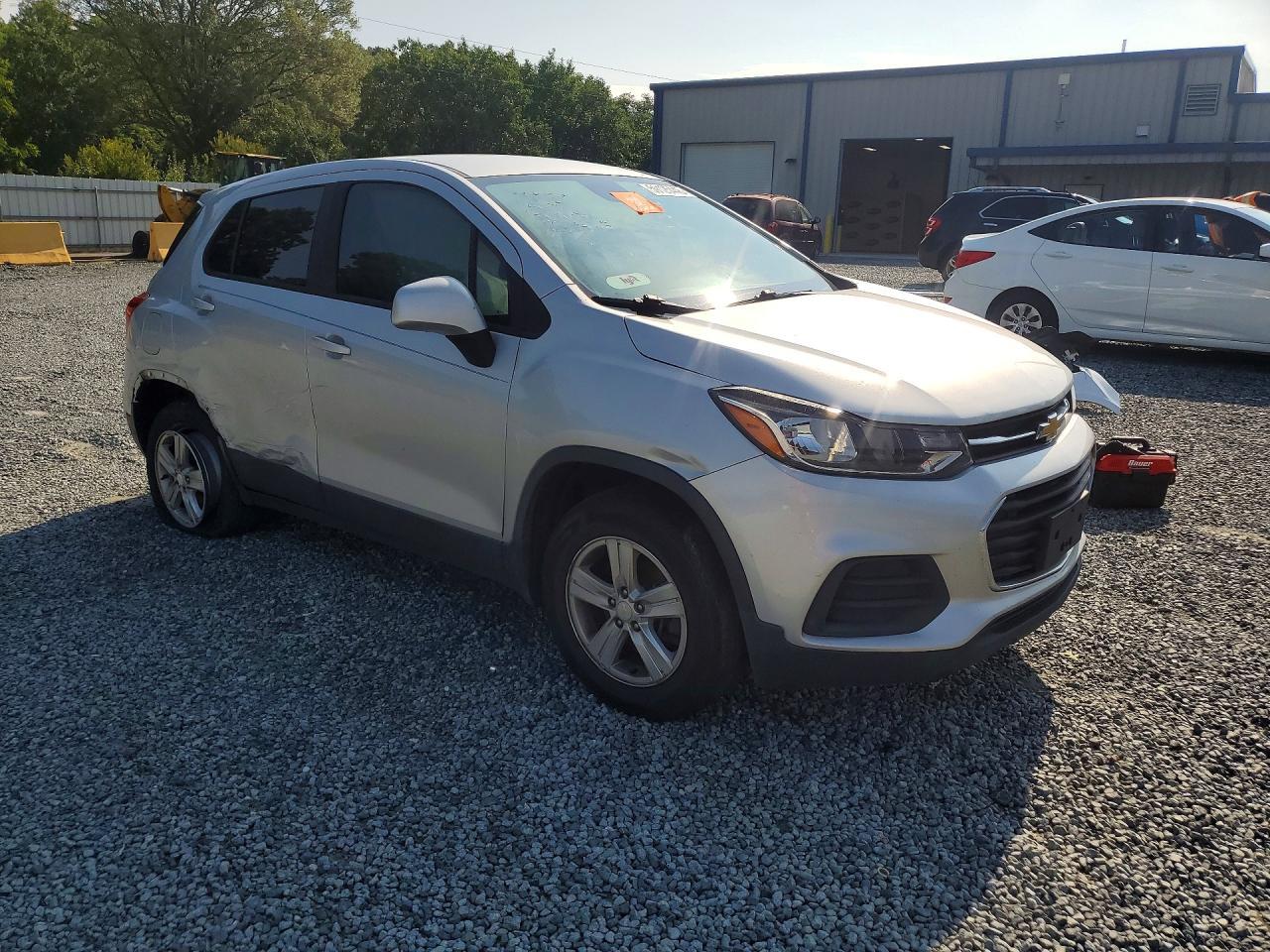 2020 Chevrolet Trax Ls - zdjęcie 4