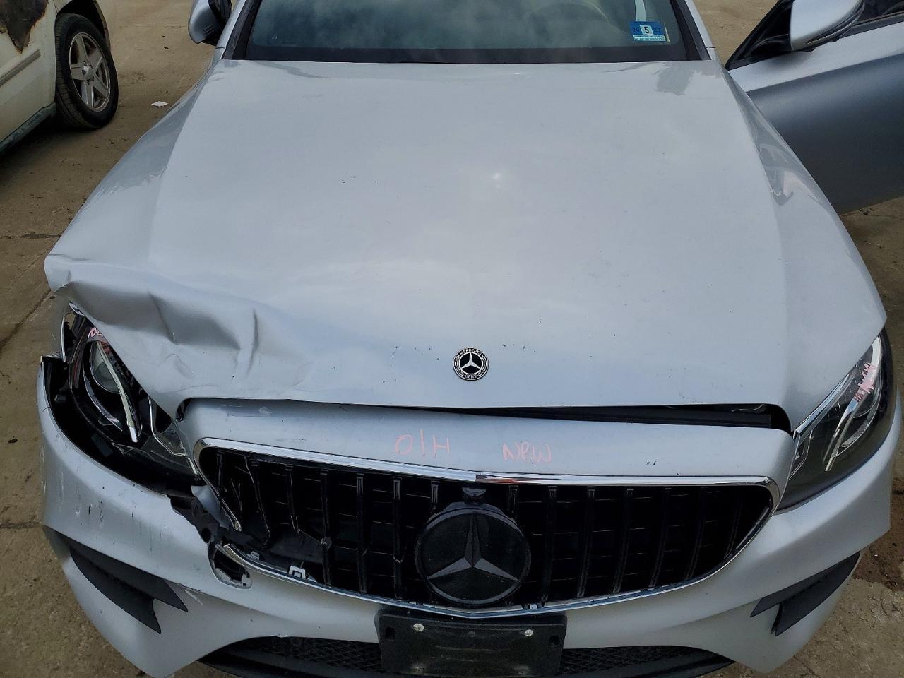 2020 Mercedes-Benz E 350 4Matic - zdjęcie 11