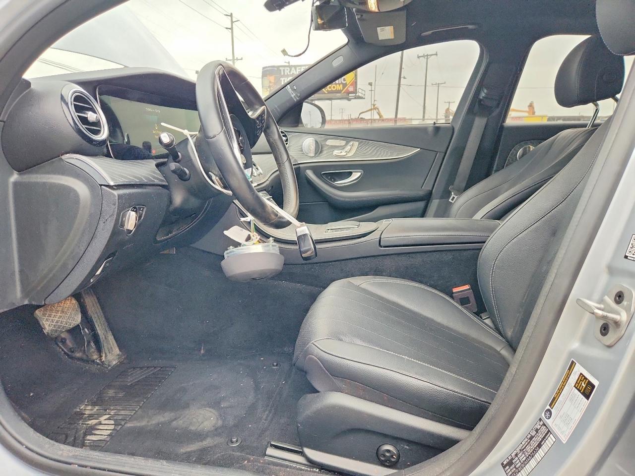 2021 Mercedes-Benz E 350 4Matic - zdjęcie 7