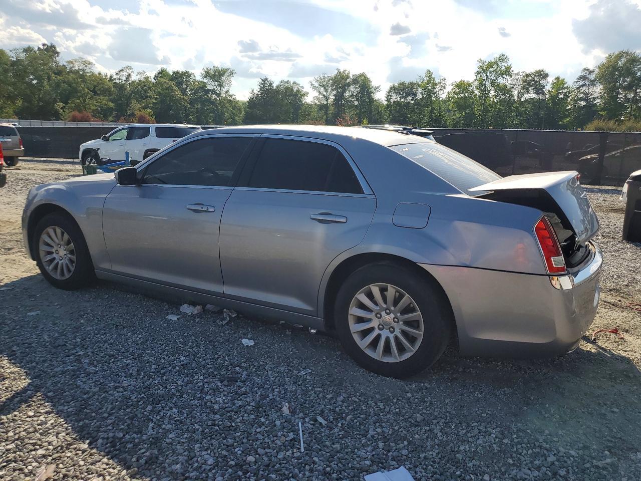 2014 Chrysler 300 - zdjęcie 2