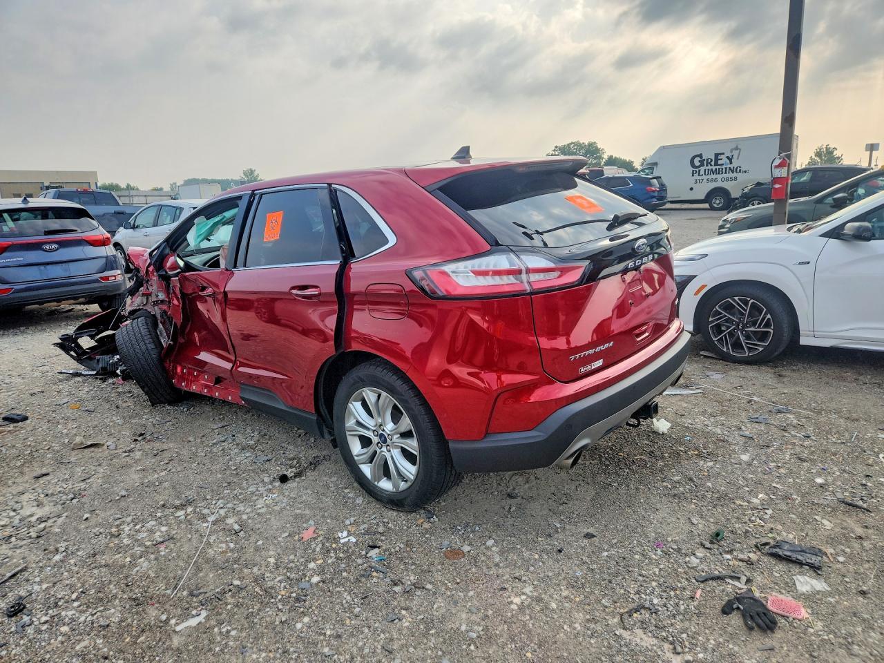 2021 Ford Edge Titanium - zdjęcie 2