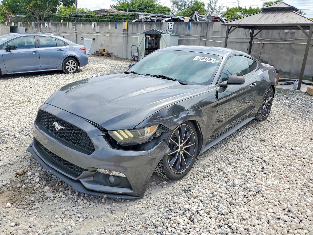 2016 Ford Mustang - zdjęcie główne