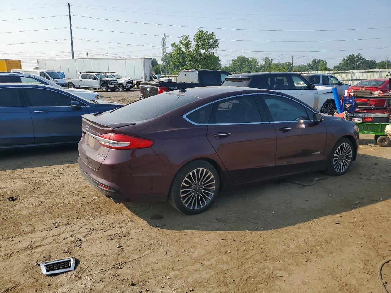 2017 Ford Fusion Titanium Hev - zdjęcie 3