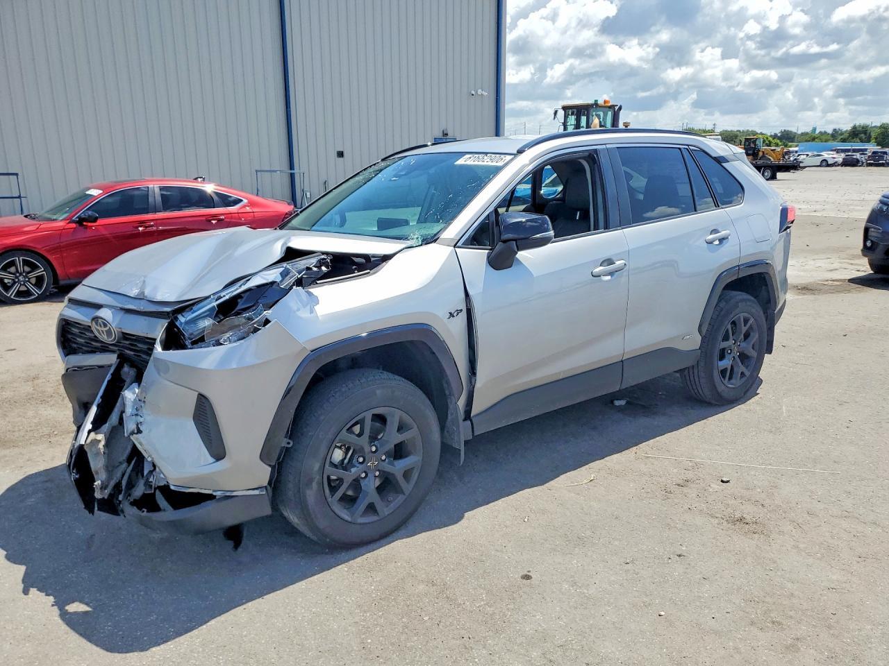 2024 Toyota Rav4 Hybrid Xle - zdjęcie główne