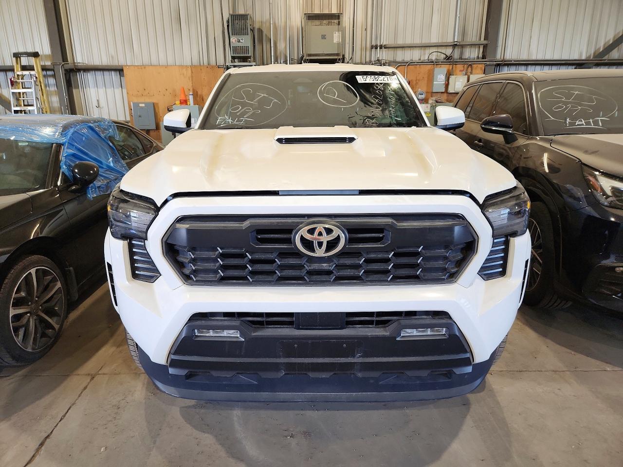 2024 Toyota Tacoma Sr5 - zdjęcie 5