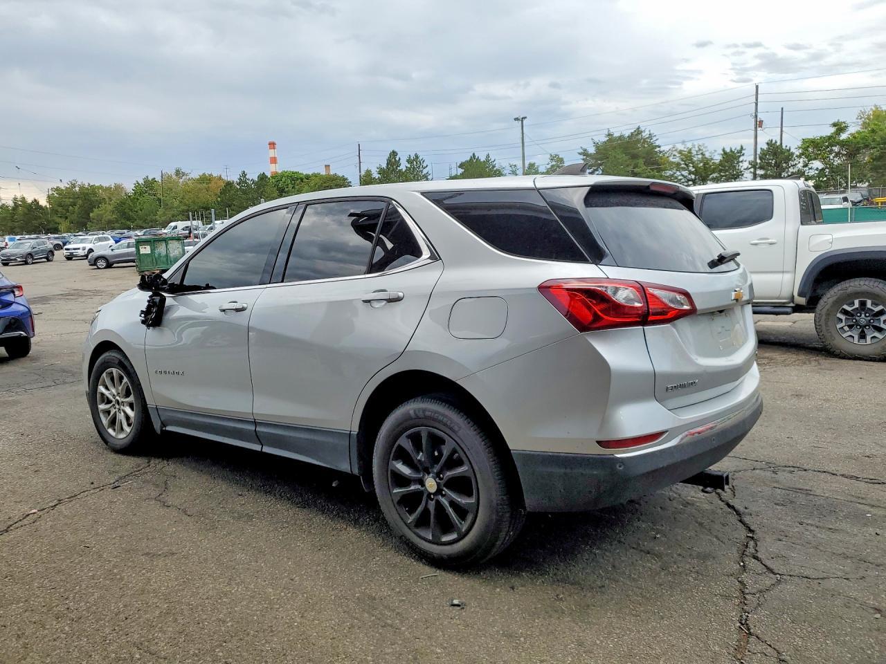 2020 Chevrolet Equinox Lt - zdjęcie 2