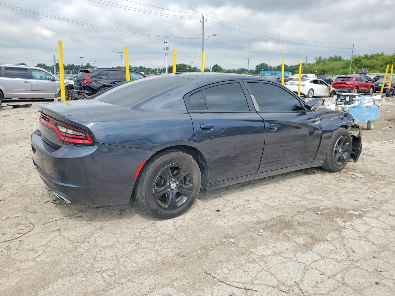 2019 Dodge Charger Sxt - zdjęcie 3