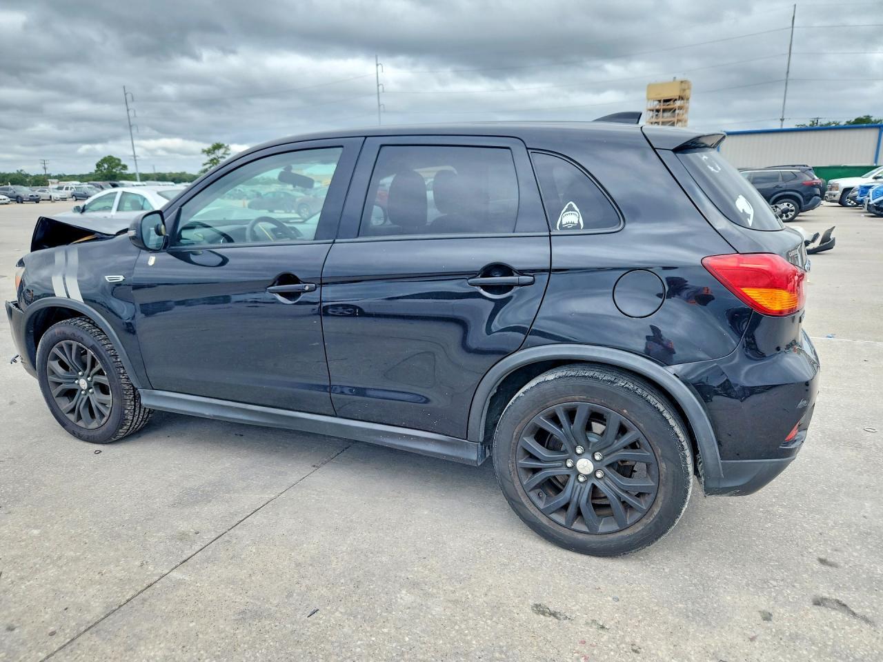 2019 Mitsubishi Outlander Sport Es - zdjęcie 2