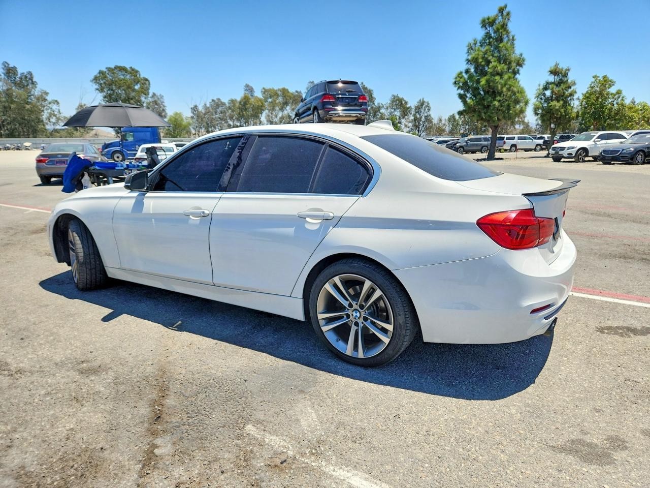 BMW Seria 3 - zdjęcie 2
