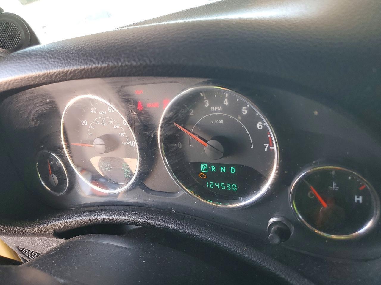2014 Jeep Wrangler Sport - zdjęcie 9