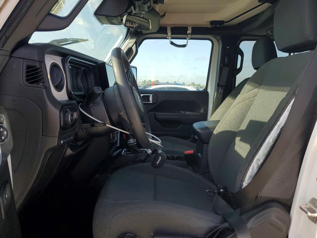 2024 Jeep Wrangler 4Xe - zdjęcie 7