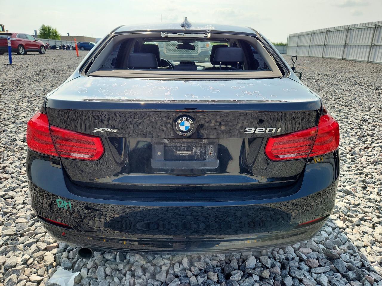 2016 BMW Seria 3 320i - zdjęcie 6