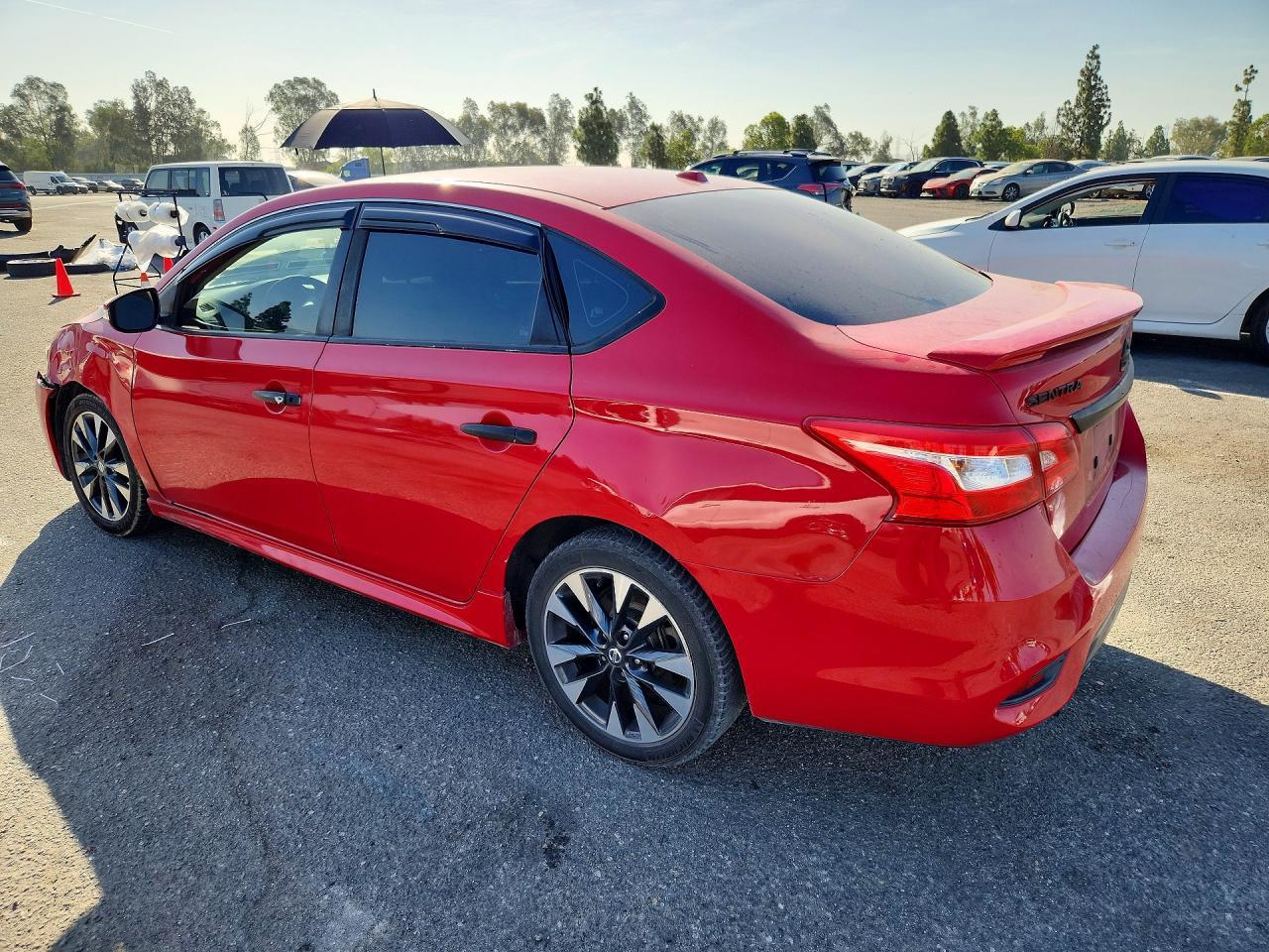 2019 Nissan Sentra S - zdjęcie 2