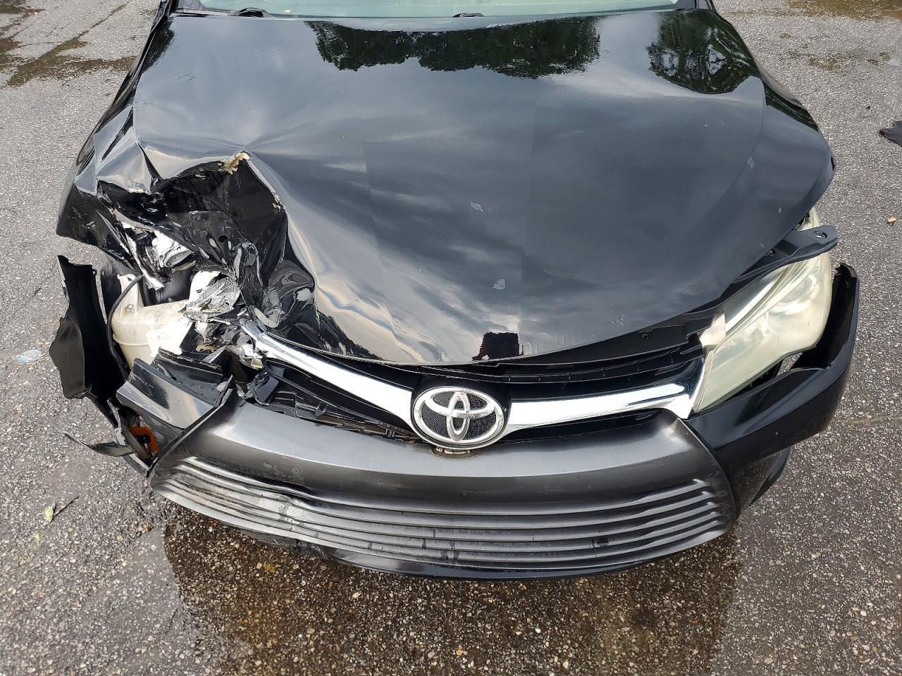 2015 Toyota Camry Le - zdjęcie 11