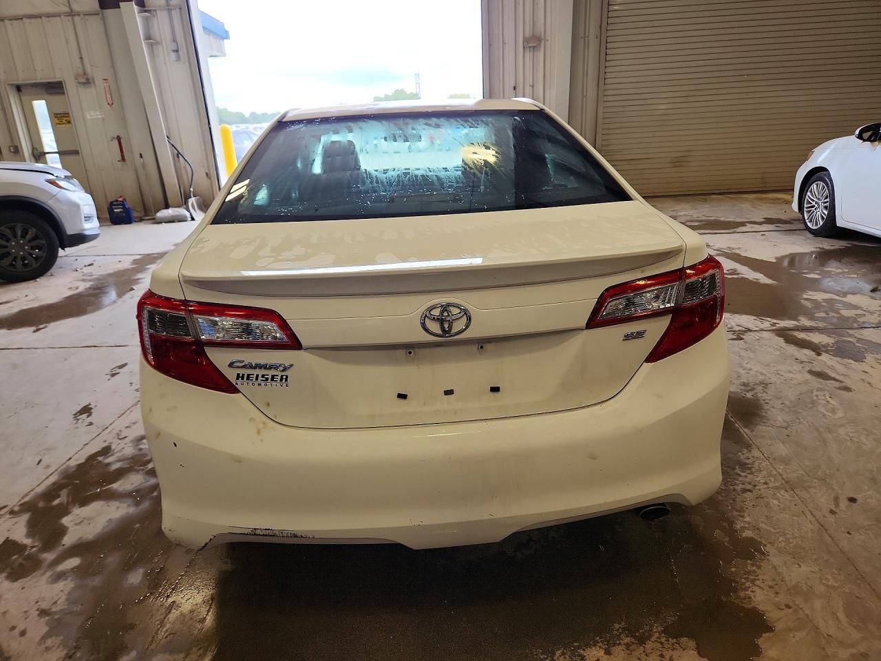 2013 Toyota Camry Se - zdjęcie 6