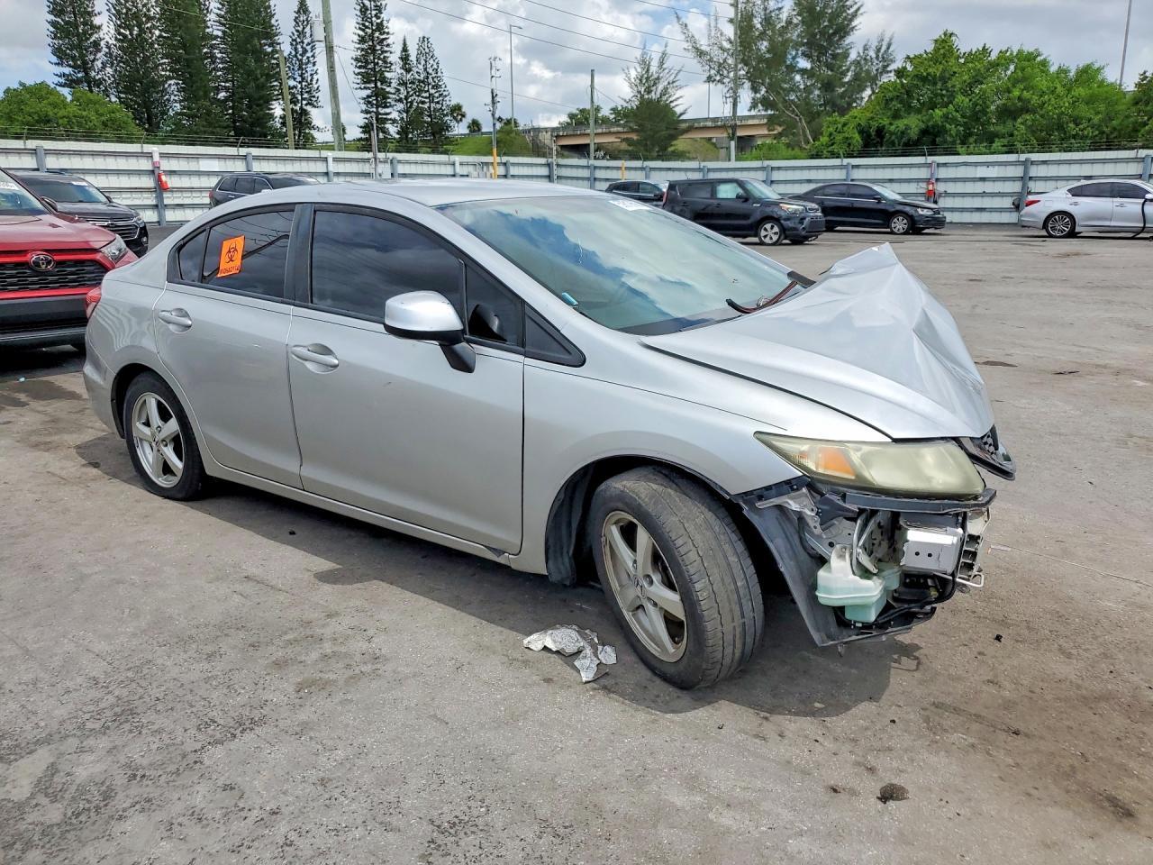 2013 Honda Civic Lx - zdjęcie 4