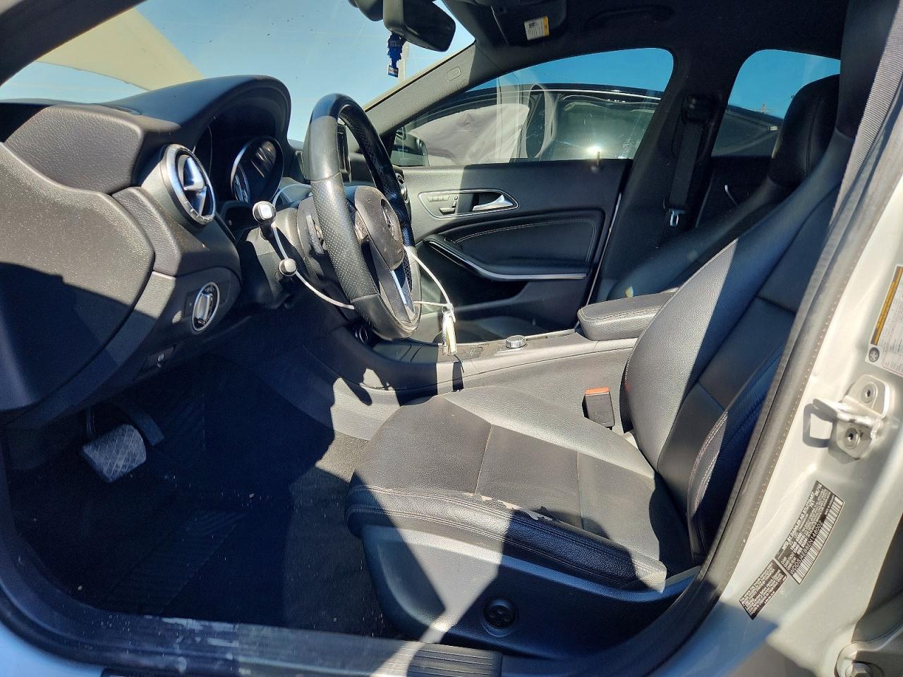 2014 Mercedes-Benz Cla 250 - zdjęcie 7