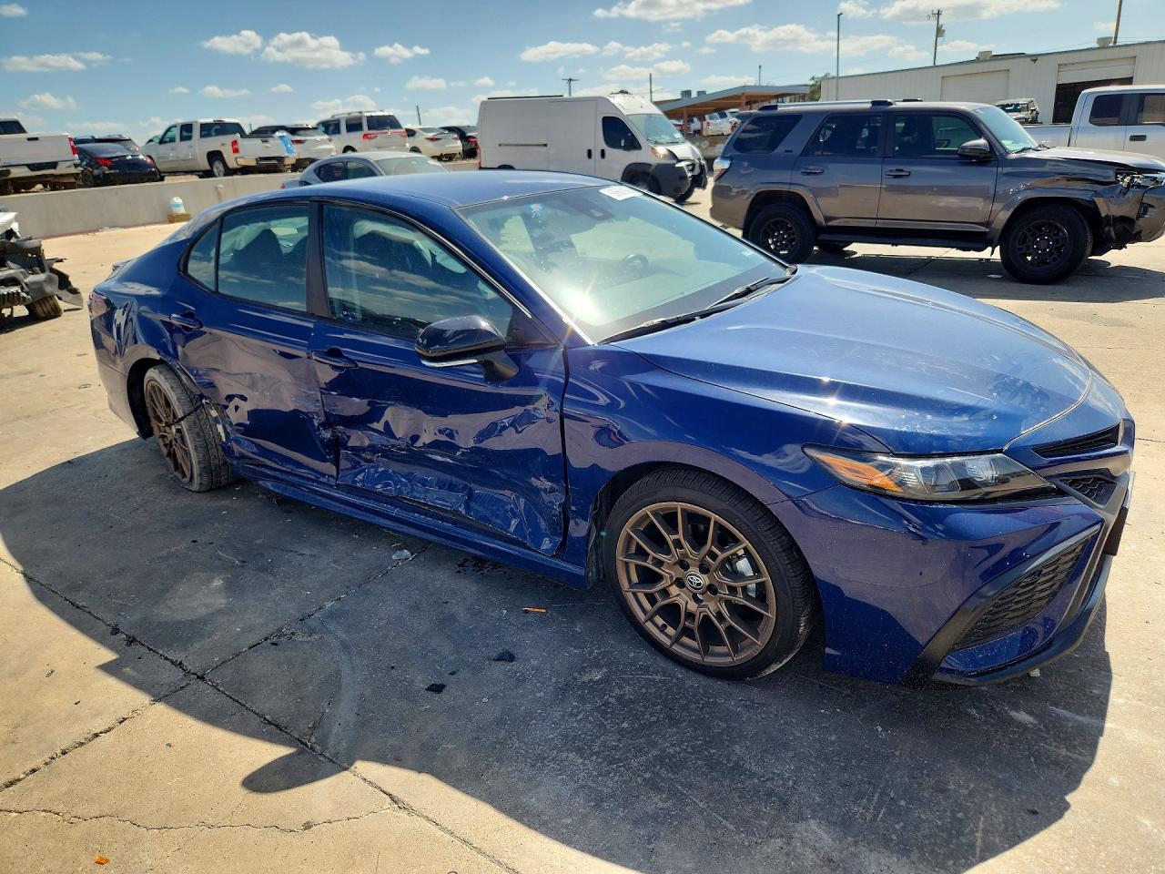 2024 Toyota Camry Hybrid Se Nightshade - zdjęcie 4