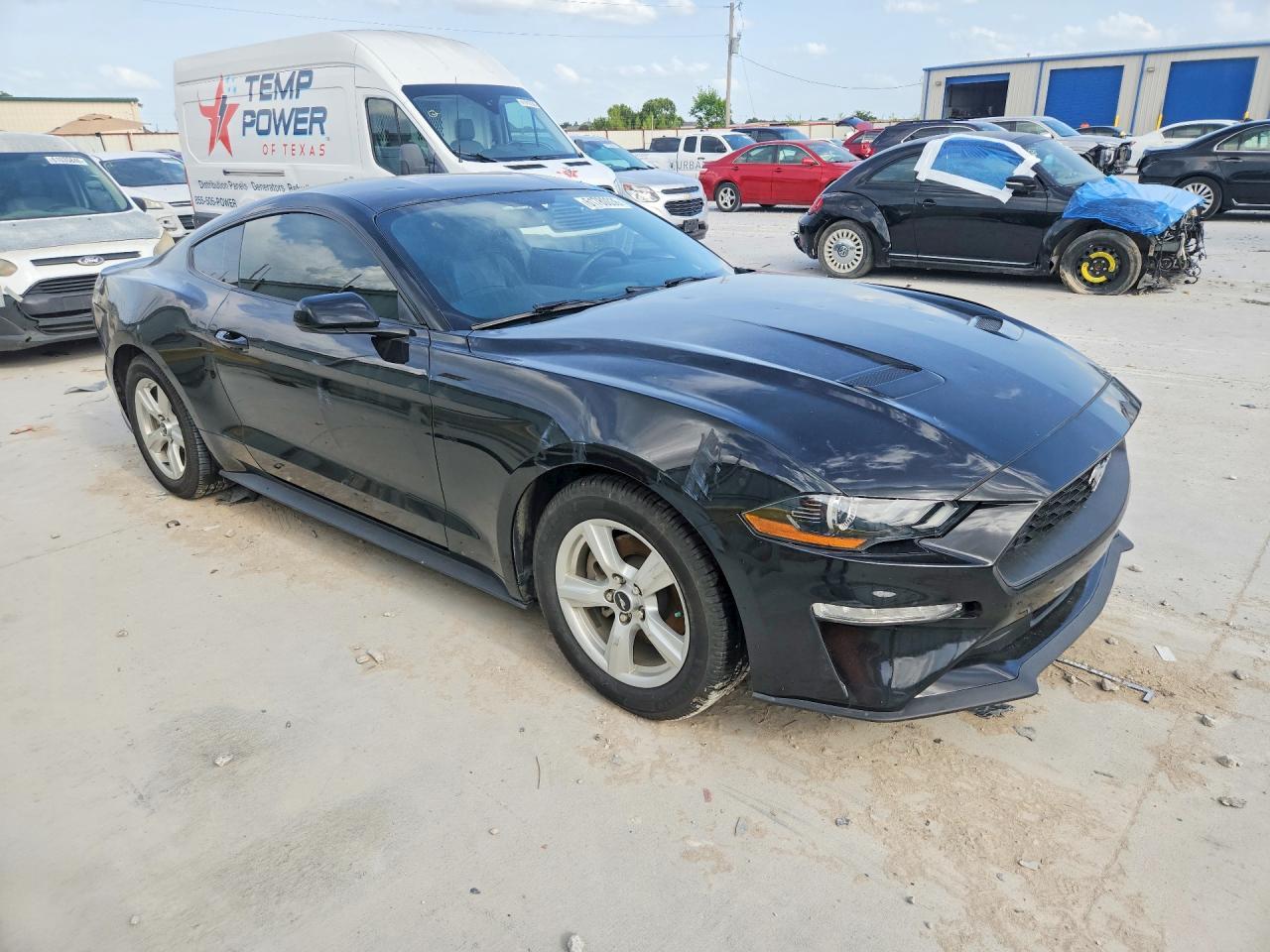 2019 Ford Mustang - zdjęcie 4