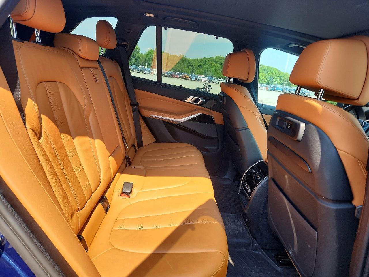 2021 BMW X5 xDrive40I - zdjęcie 10