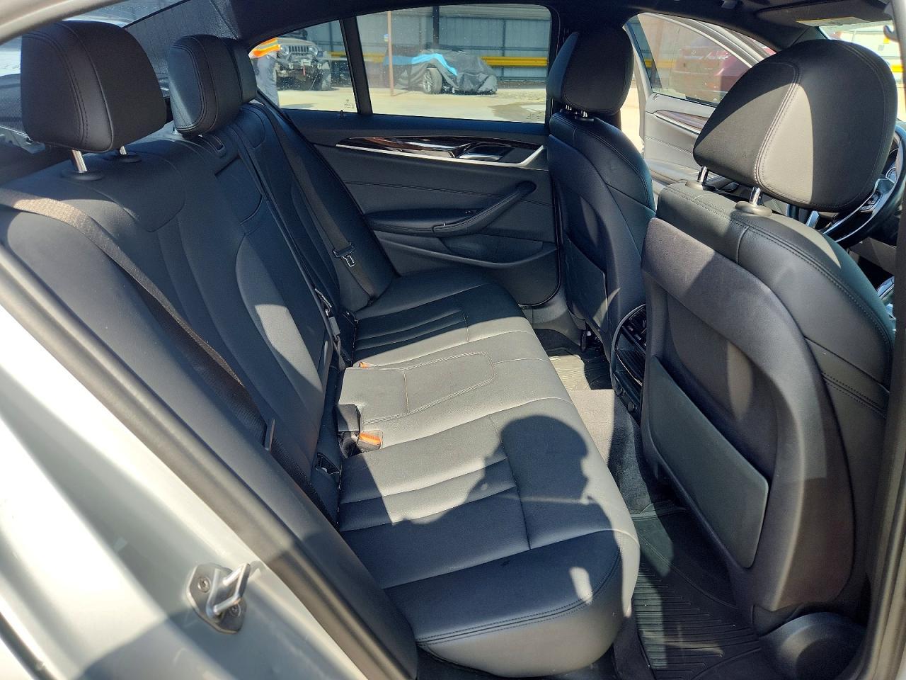 2018 BMW 530 I - zdjęcie 10