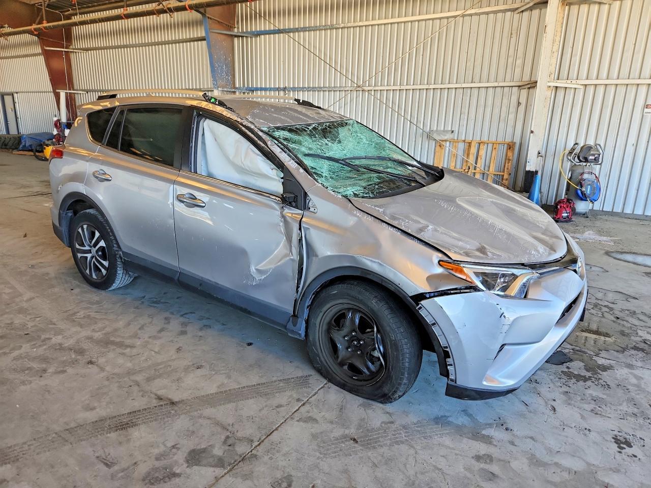2016 Toyota Rav4 Le - zdjęcie 4