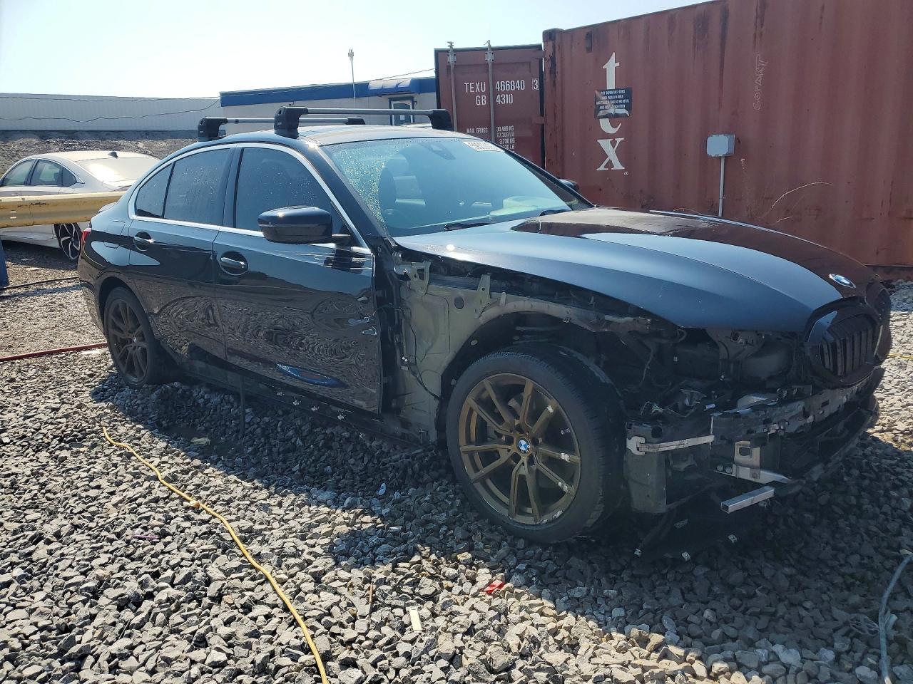 2019 BMW 330I - zdjęcie 4
