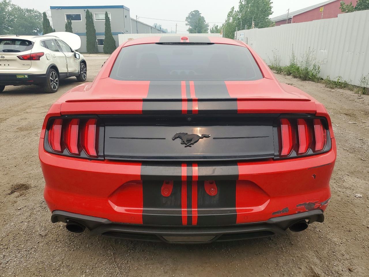 2018 Ford Mustang - zdjęcie 6
