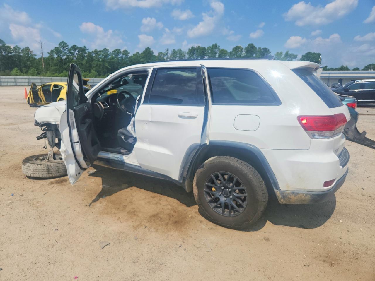 2017 Jeep Grand Cherokee Laredo - zdjęcie 2