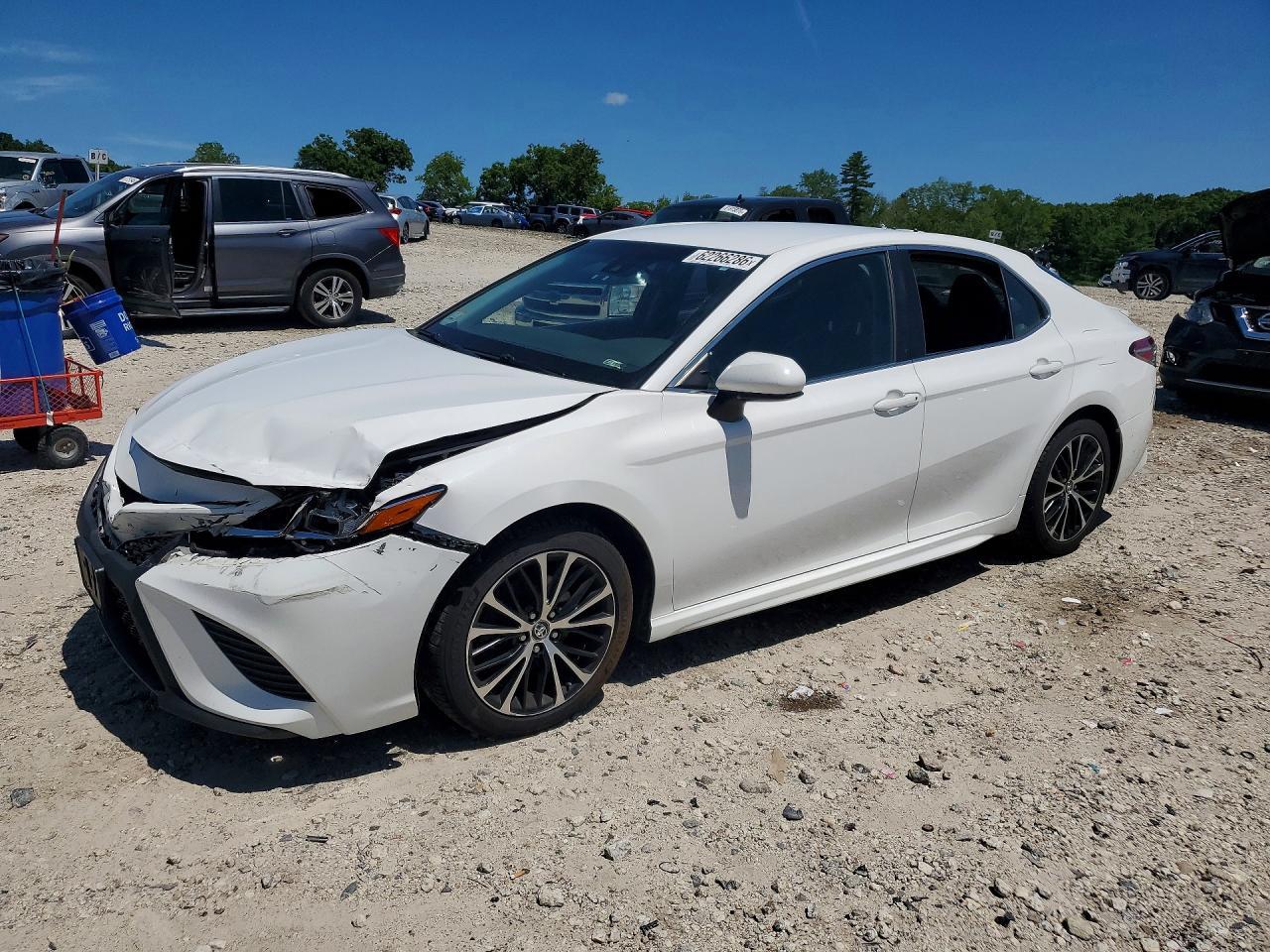 2018 Toyota Camry Se - zdjęcie główne