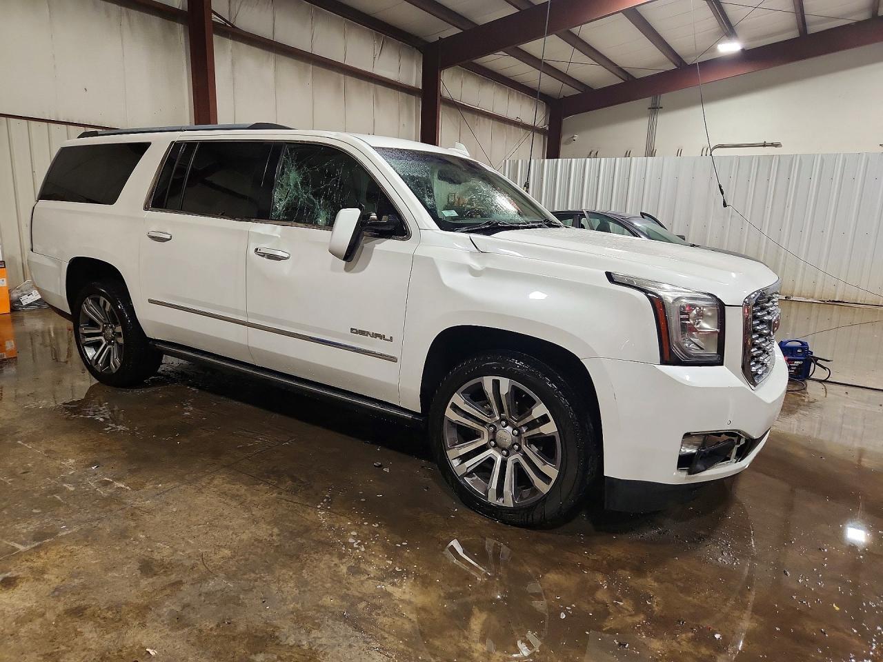 2018 GMC Yukon Xl Denali - zdjęcie 4