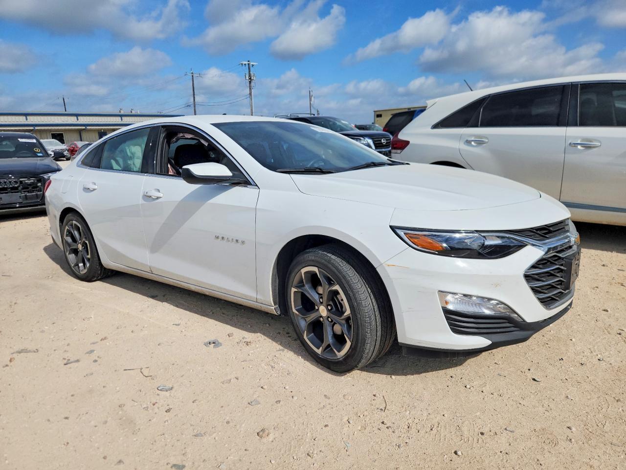 2024 Chevrolet Malibu Lt - zdjęcie 4