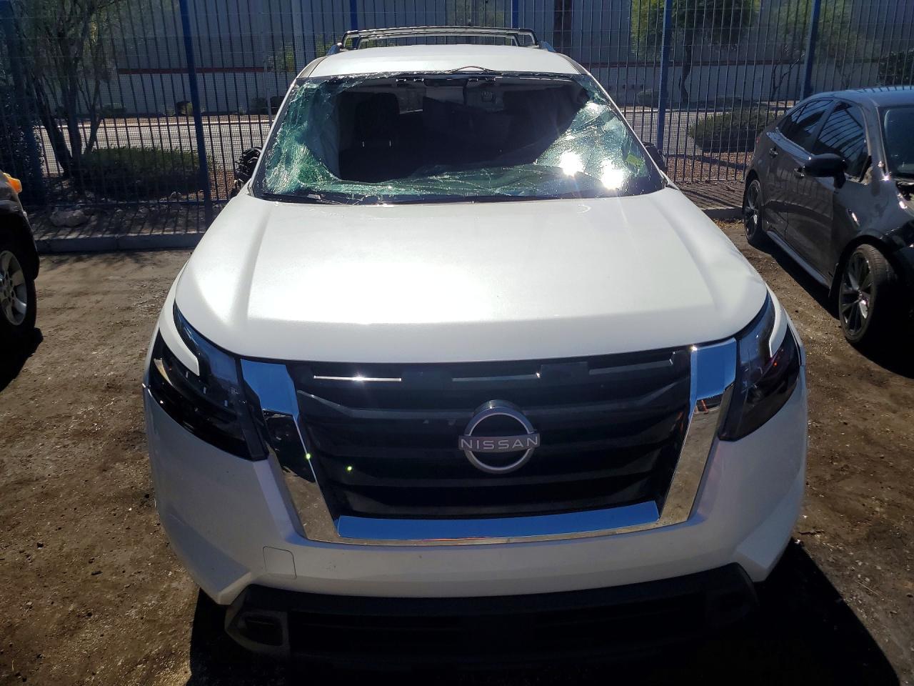 2025 Nissan Pathfinder Sv - zdjęcie 5