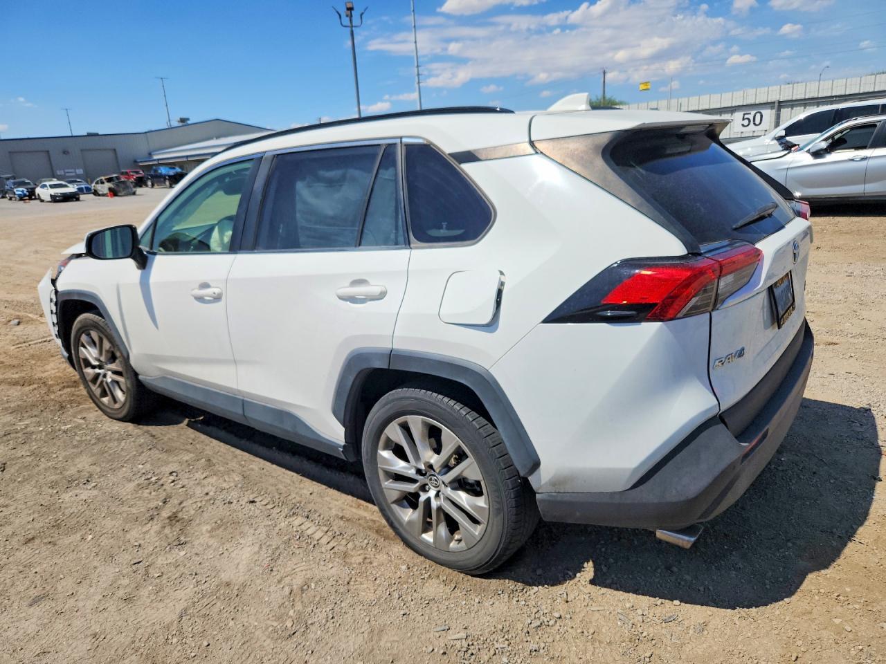 2020 Toyota Rav4 Xle Premium - zdjęcie 2