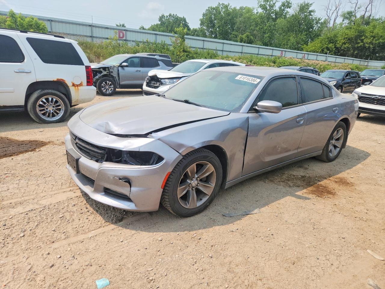 2016 Dodge Charger Sxt - zdjęcie główne
