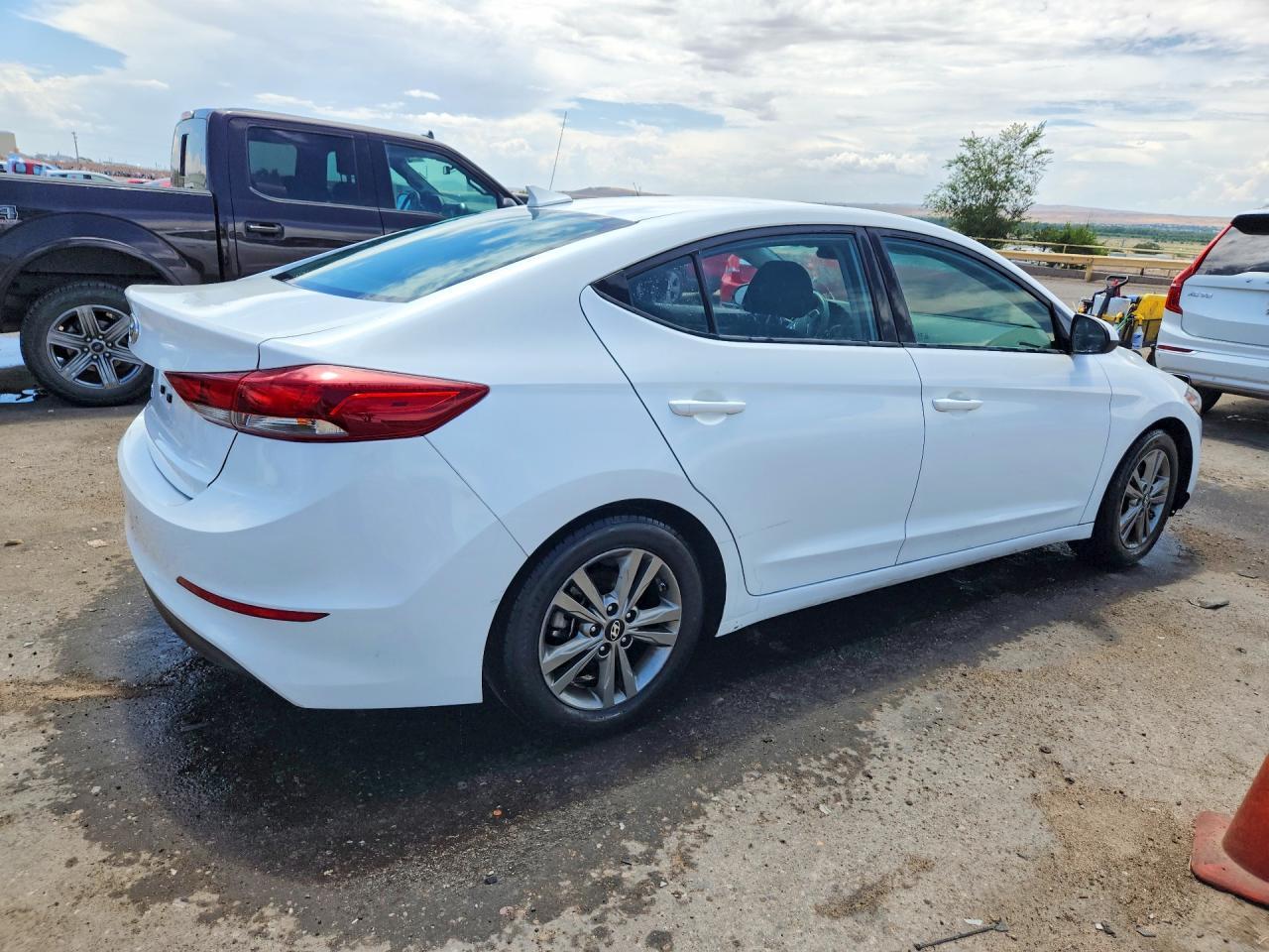 2018 Hyundai Elantra Sel - zdjęcie 3
