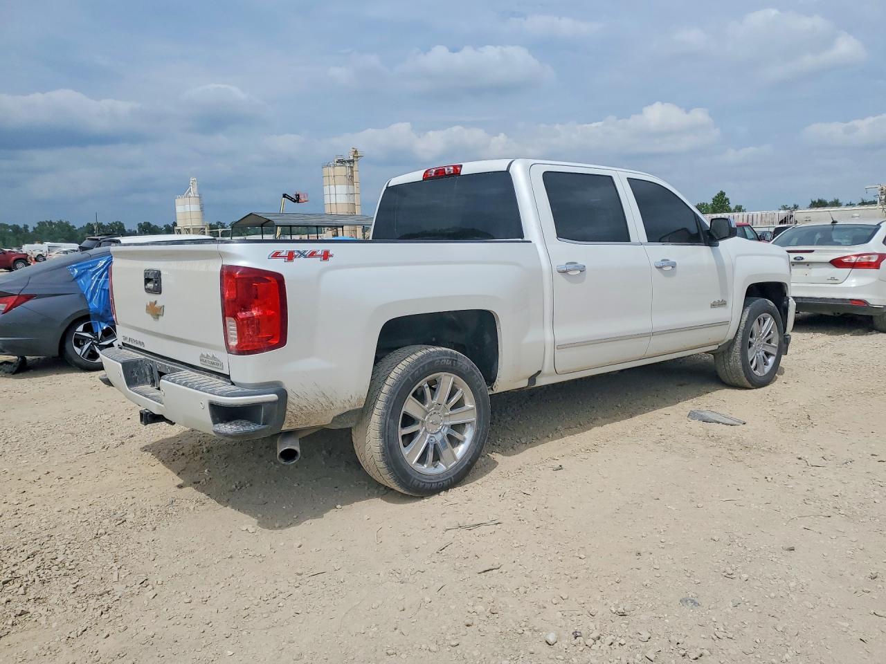 2016 Chevrolet Silverado K1500 High Country - zdjęcie 3