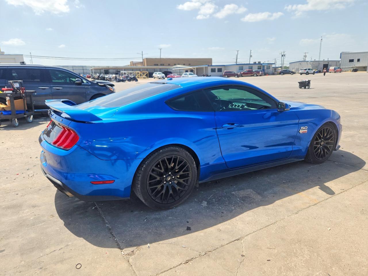 2019 Ford Mustang Gt - zdjęcie 3
