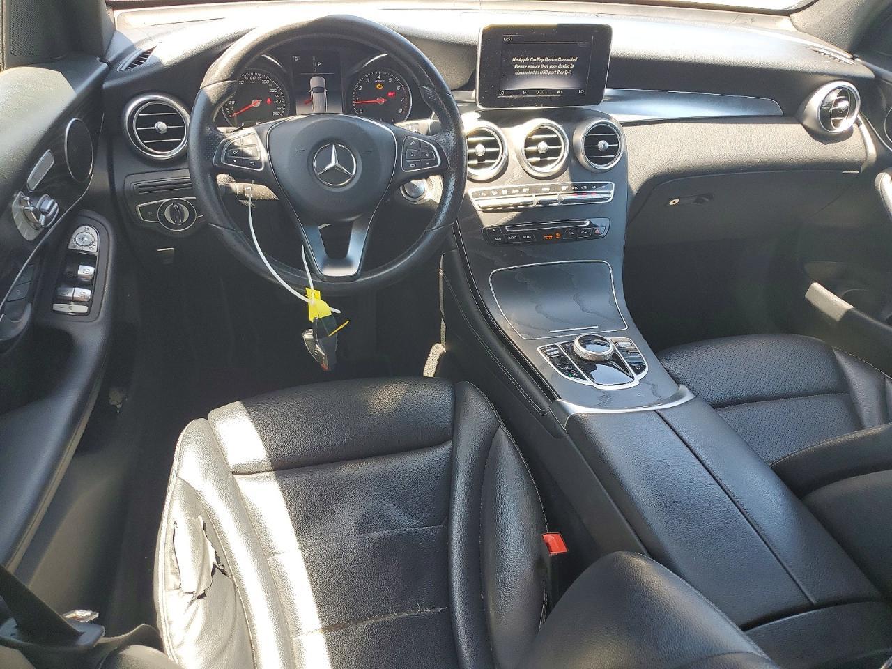 2018 Mercedes-Benz Glc 300 - zdjęcie 8